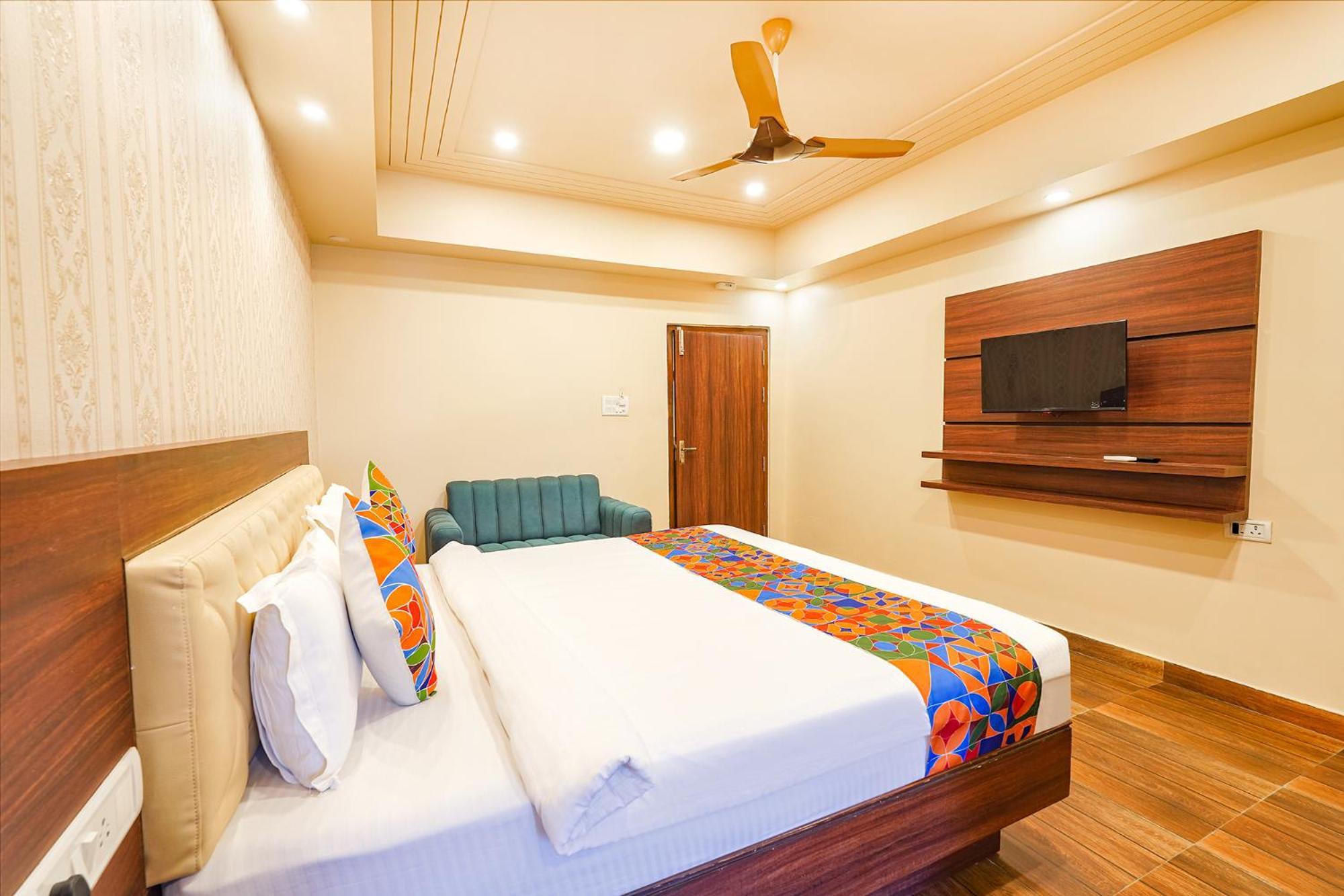 Fabhotel Grand Falcon บังกาลอร์ ภายนอก รูปภาพ