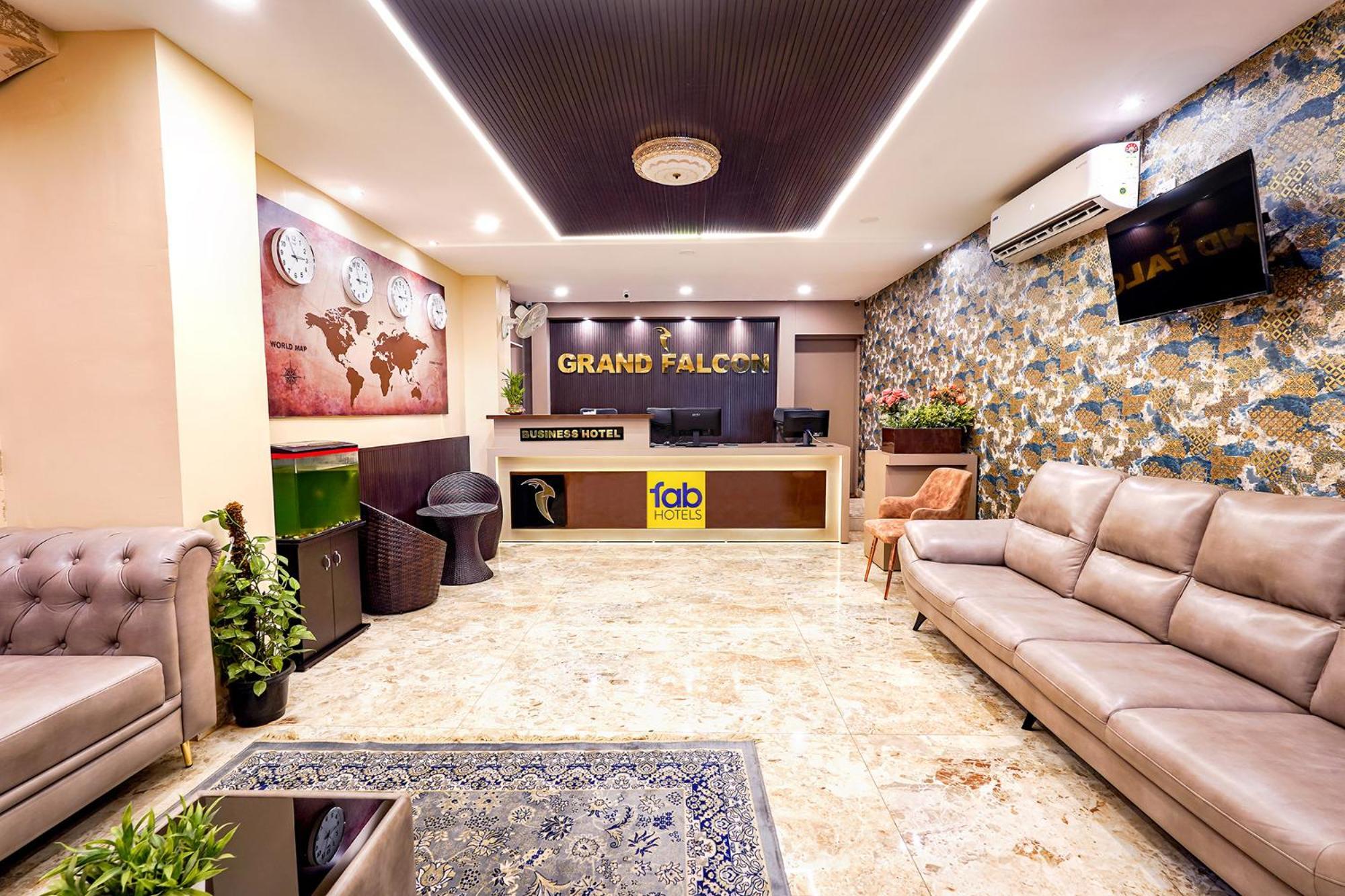 Fabhotel Grand Falcon บังกาลอร์ ภายนอก รูปภาพ