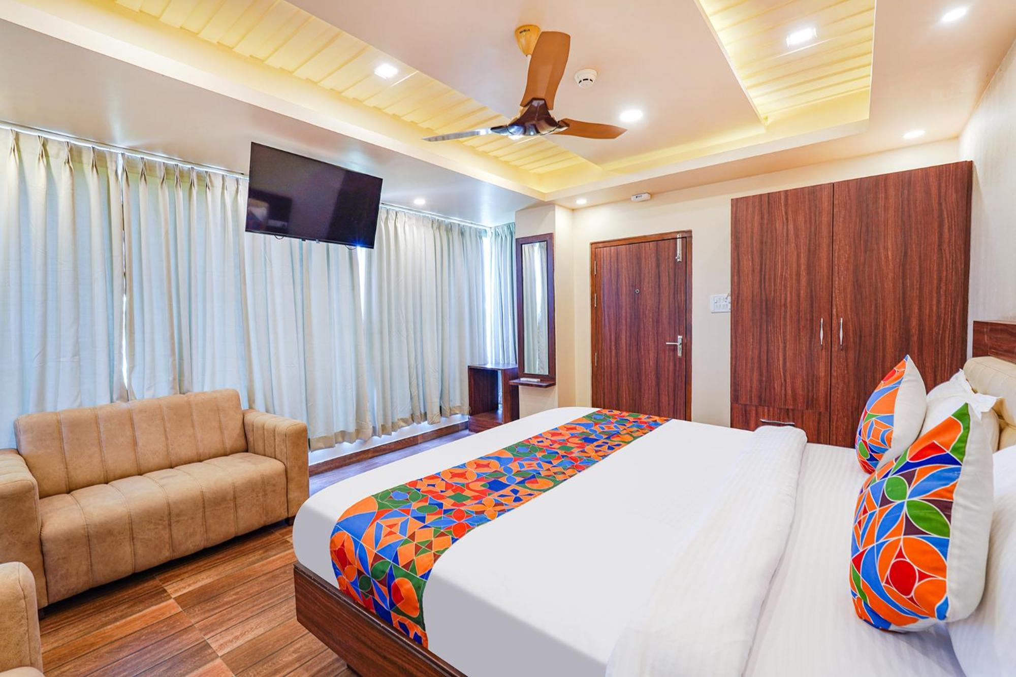 Fabhotel Grand Falcon บังกาลอร์ ภายนอก รูปภาพ