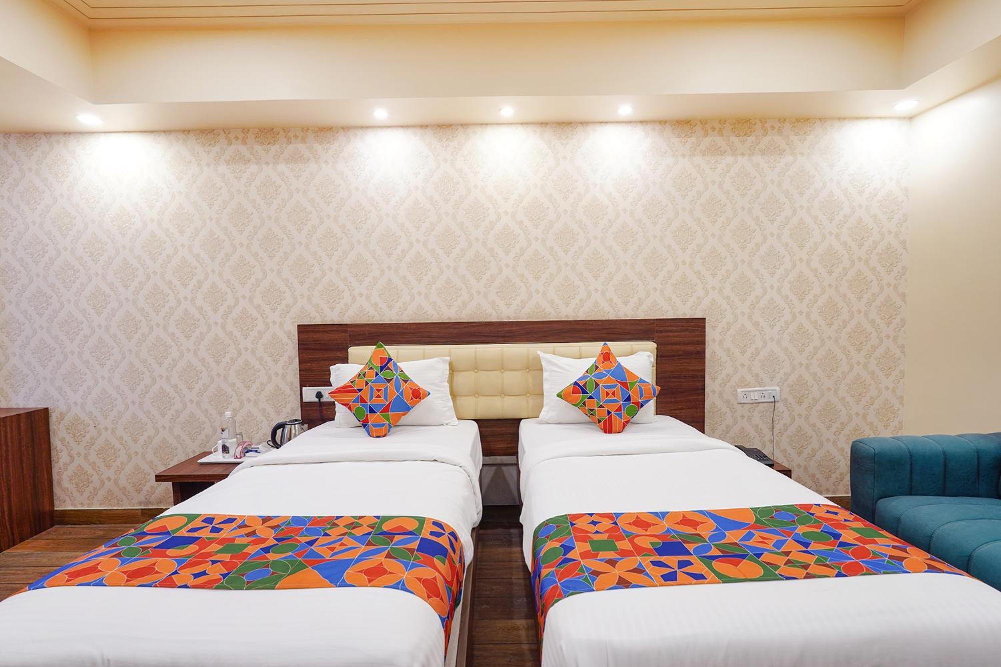 Fabhotel Grand Falcon บังกาลอร์ ภายนอก รูปภาพ